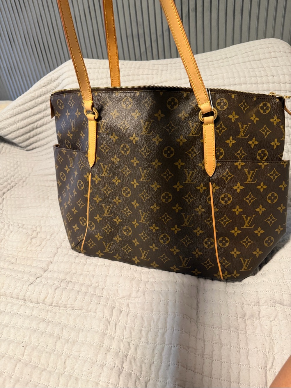 Louis Vuitton Monogram totally Gm